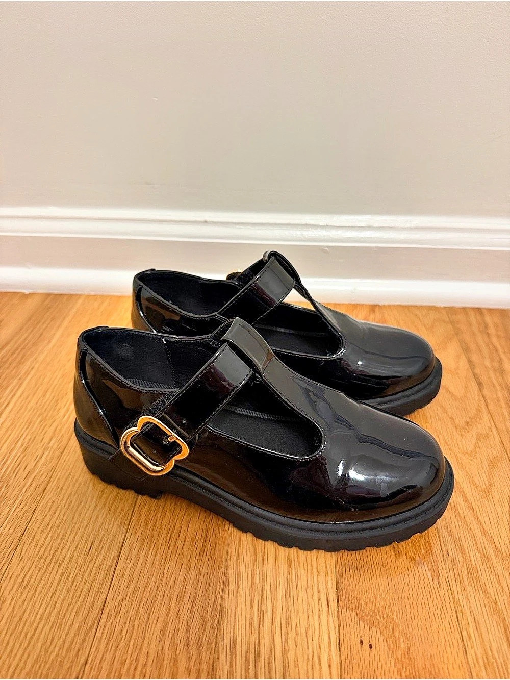 Girls Black Patent Mary Jane Shoes Size 1 Gold Buckle Chunky Sole